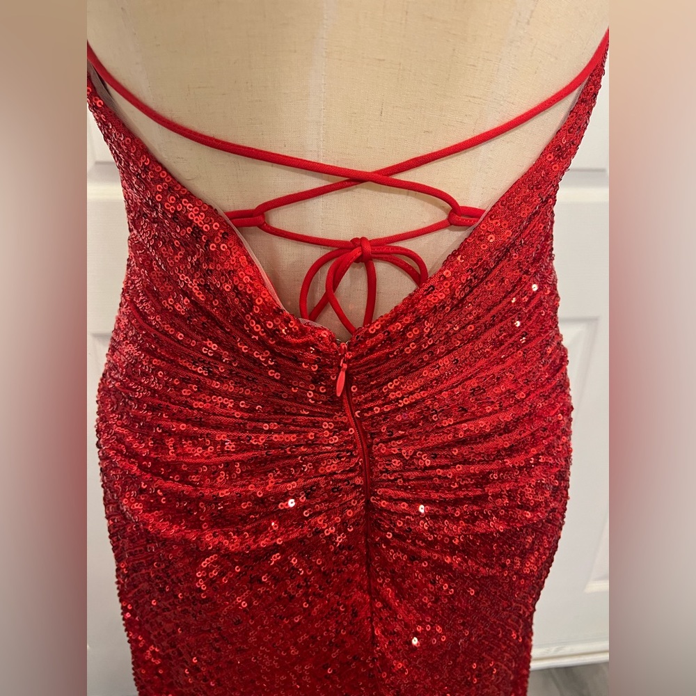 Jessica Rabbit Red Dress - Picture 9 of 15